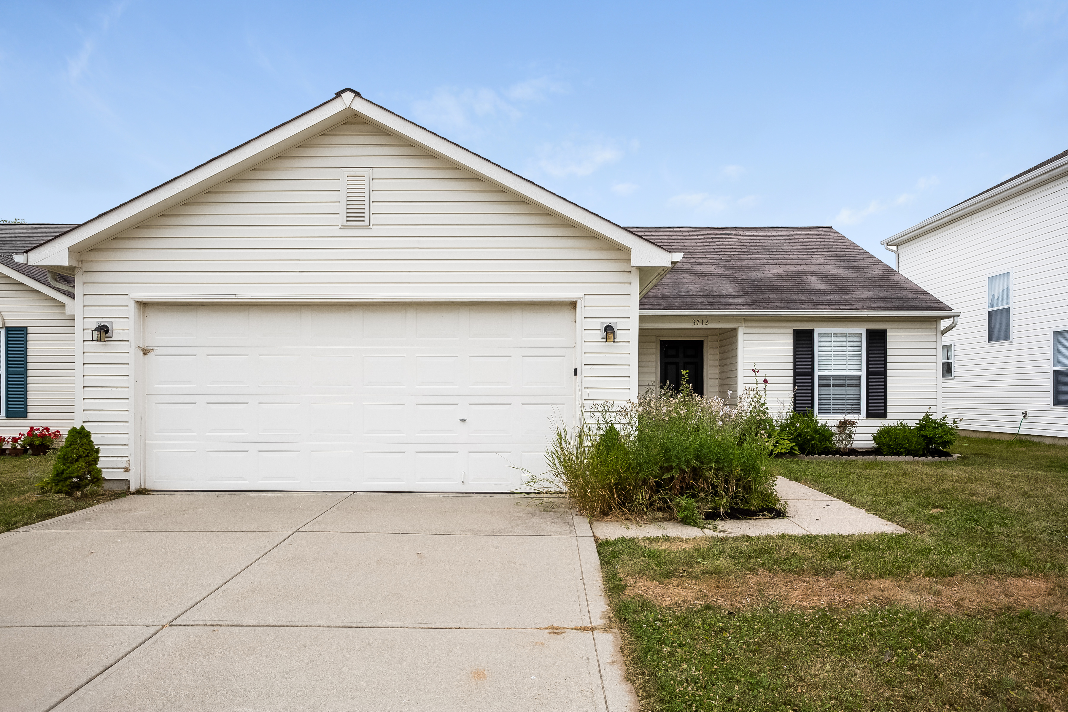 3712 Limelight Ln Whitestown, IN 46075